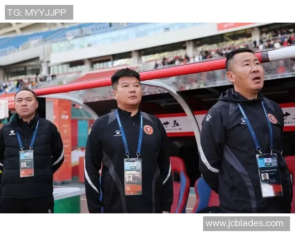 李铁接任山东鲁能主教练，球队雄起迎接中超挑战